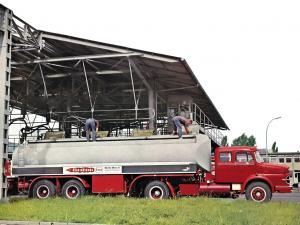 Mercedes-Benz LS334